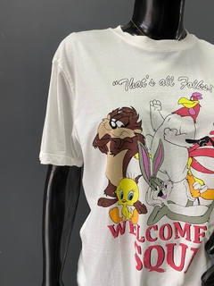 T-SHIRT SQUAD na internet