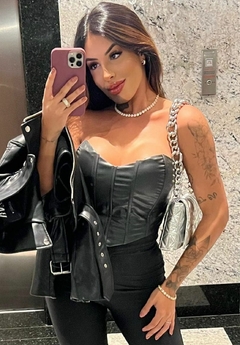 Corset Lu na internet