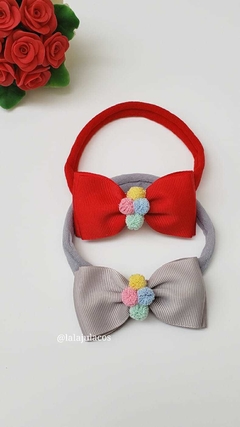 Laço Pompom delicado na internet