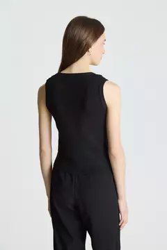 Musculosa Suki (A26V0195) - Rosa Parks