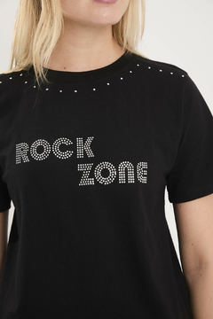 REMERA ROCK ZONE (A25I0054) en internet