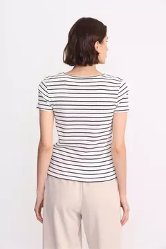 REMERA CAROL (24012851) - Rosa Parks