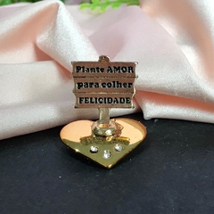 Enfeite de Metal Base Coração (Plante amor para colher felicidade)