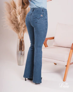 Calça Jeans Boot Cut - comprar online