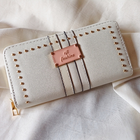 BILLETERA CAMELIA BLANCA