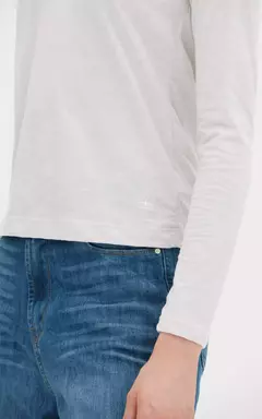 Remera Ml V Bianca en internet