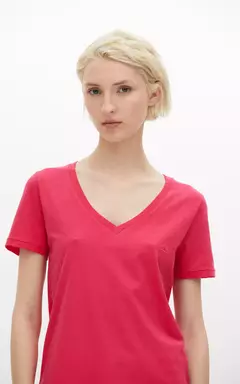 Remera V Amor - tienda online
