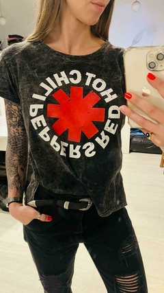 Remera Estampada Negra en internet