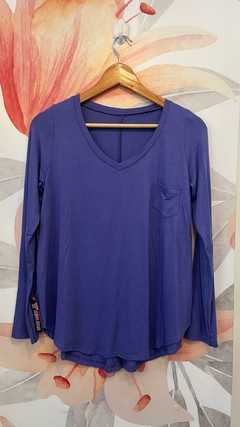 Remera Evasé con bolsillo en internet