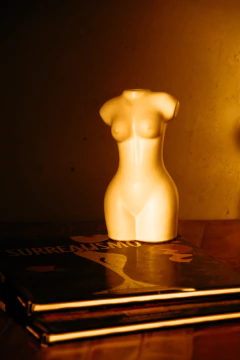 TORSO VENUS MINI en internet