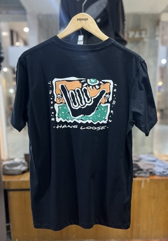 Remera Hang Loose negra en internet