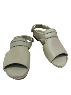 Sandália em Couro Off White Moscardim Ref 347063 - Myky Store