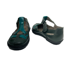 Sapato Boneca em Couro Verde JGean Ref 0011