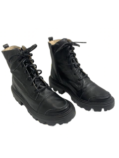 Bota Coturno em Pelica Preta Cano Médio Myky Ref 807