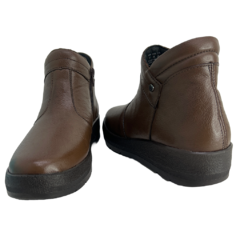 Bota em Couro Caramelo Levecomfort Ref 11908 - Myky Store