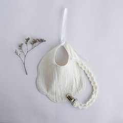Babero Nube + Portachupete - comprar online