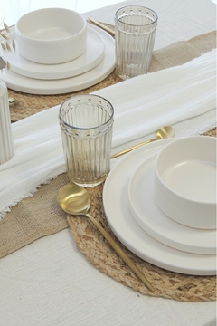 PLATO CREMA - Di Ferro