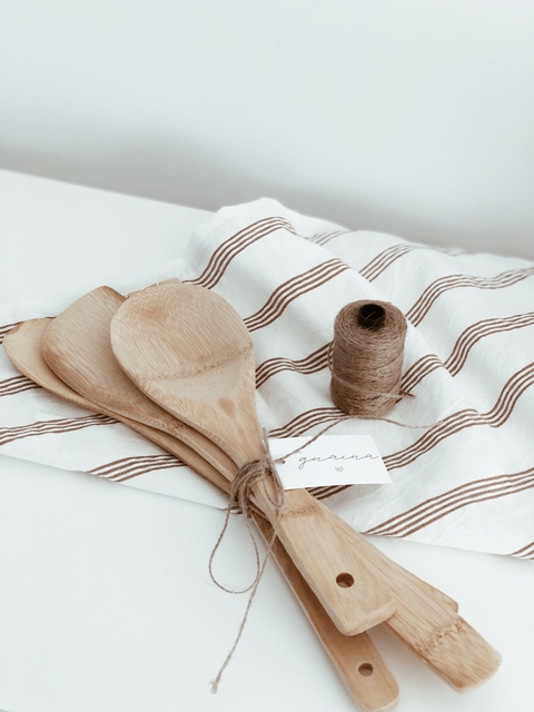 Set de utensilios de cocina bambú