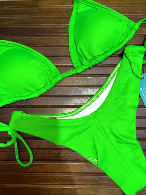 Biquíni Cortininha com Meio Fio Ajuste Lateral