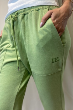 Imagen de Jogger Esencial