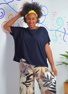 Blusa Morcego Manga Curta - comprar online