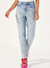 Calça Jeans Bruna com Aplicação