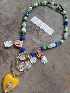 Colar azul Coração amarelo - comprar online
