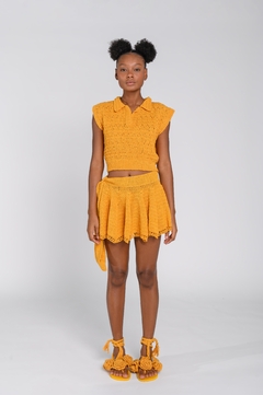 Cropped Mustard na internet