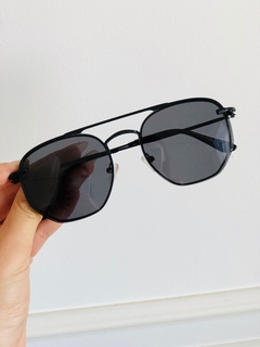 Loyal Clip-on 2 em 1 Hexagonal Preto na internet