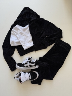 CONJUNTO PLUSH