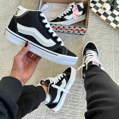 VANS KNU BOTA