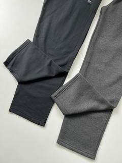 PANTALÓN FRISADO RECTO en internet