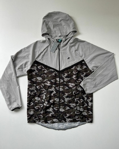 CAMPERA ROMPEVIENTO CAMUFLADA - comprar online