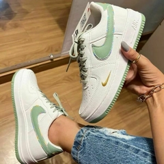 NIKE AF1