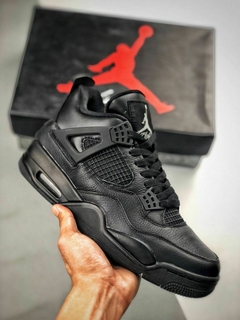 JORDAN RETRO 4 en internet