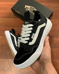 VANS VR3