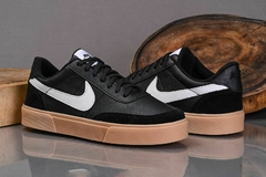 NIKE KILLSHOT en internet