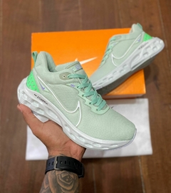 NIKE ZOOM X
