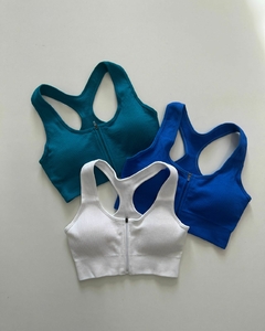 TOP CON CIERRE PUSH UP
