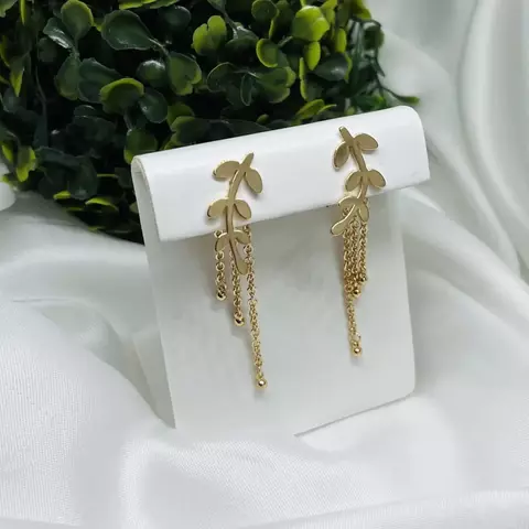 Brinco earcuff folhinha