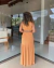 Vestido longo com recortes e argola na internet
