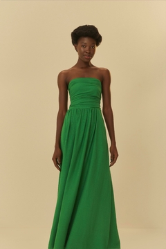 vestido busto franzido