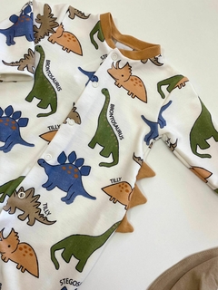 MACACÃO MOLETINHO DINOS - TAM: G na internet