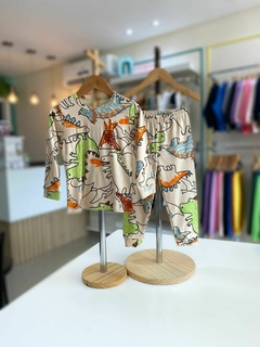PIJAMA DINO BEGE