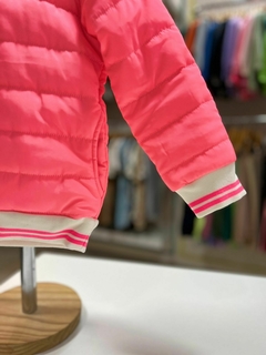 JAQUETA NYLON FORRADA MALHA ROSA NEON - comprar online