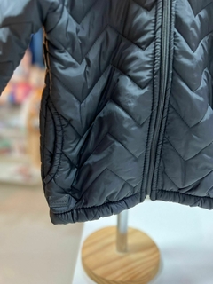 JAQUETA NYLON FORRADA PÊLO PRETA - Tanto Amor