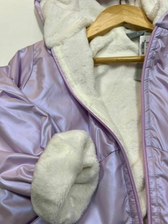 JAQUETA NYLON HOLOGRAFICA FORRADA PELE - comprar online