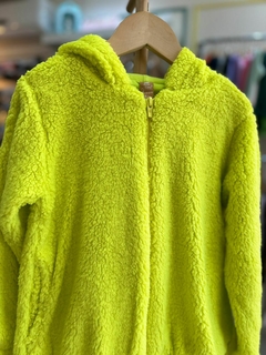 JAQUETA TEDDY NEON - comprar online