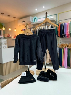 CONJUNTO BLUSÃO PÊLO PRETO