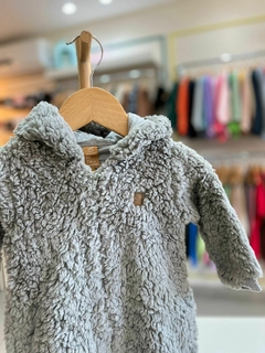 MACACÃO TEDDY CINZA UP - comprar online